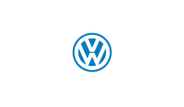 知名汽車品牌大眾公司LOGO設(shè)計解析：雙圓環(huán)反白與V和W的字母密切組合體現(xiàn)精密的技術(shù)